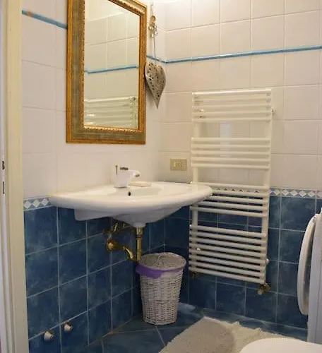 Rocchi 27 * بيرودجا